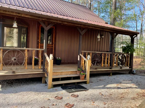 (undisclosed Address), Jamestown, TN 38556