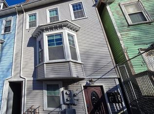 2 Mount Pleasant Pl #1, Roxbury, MA 02119