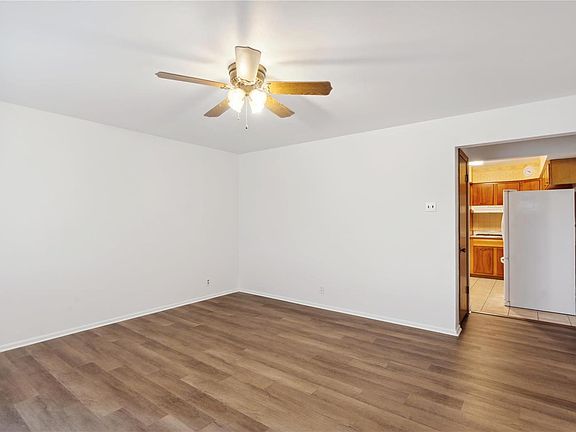 4th image of 816 Virgo Ln