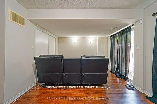 3950 Erin Centre Blvd E #66 — Photo 33