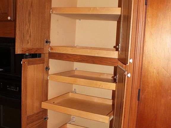 Pantry pull out shelves