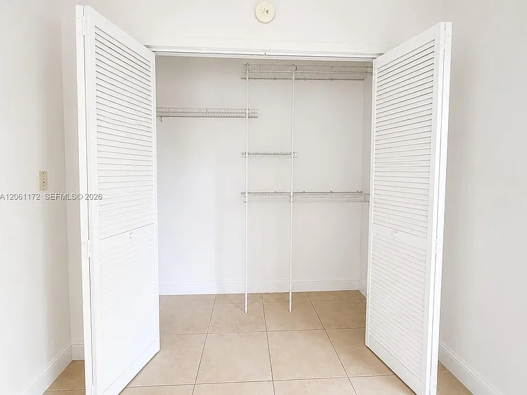 10800 N Kendall Dr #O6 — Photo 7