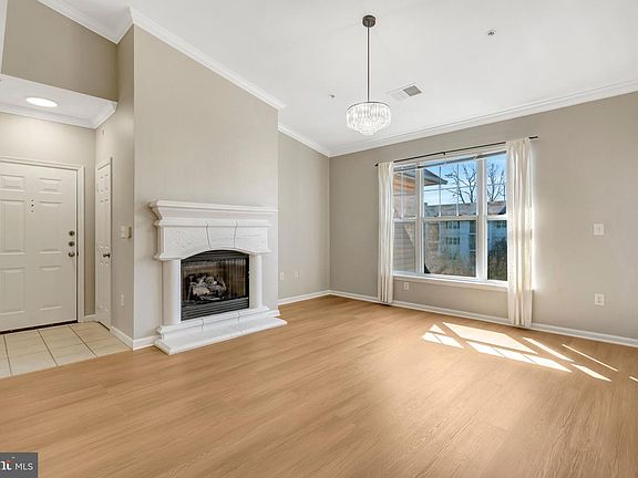 3rd image of 12104 Garden Grove Cir Unit 401