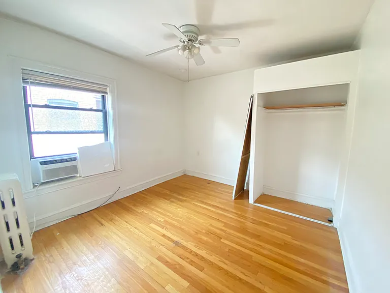 1239 W Greenleaf Ave #3S — Photo 9