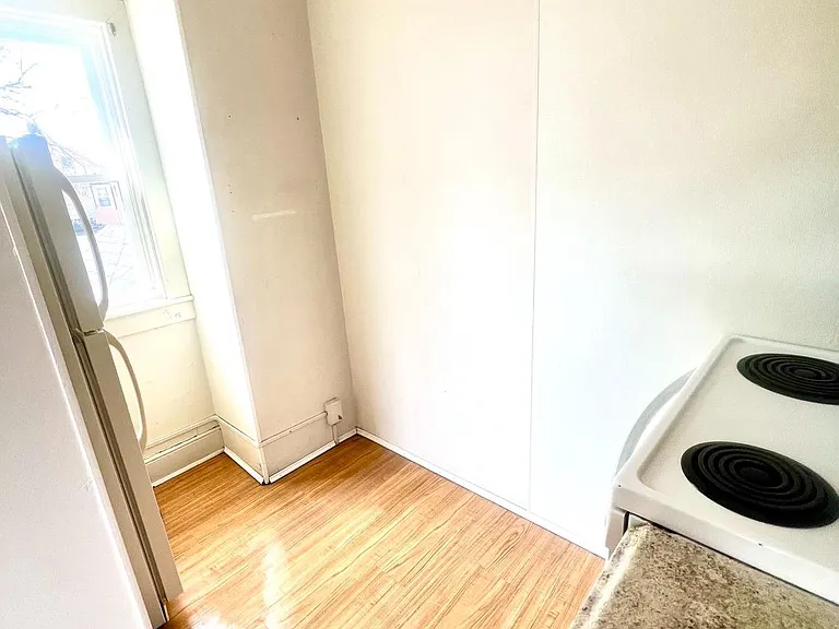 611 N 9th St #2 — Photo 12