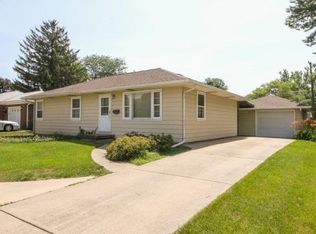 1309 Towanda Ave, Bloomington, IL 61701