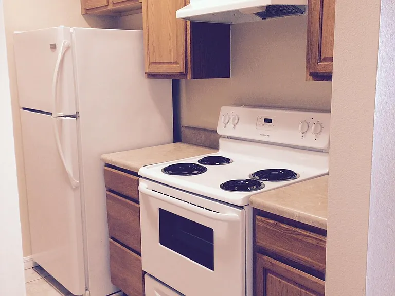 1742 E Line St #101 — Photo 3