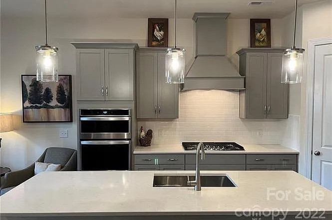 146 Heathbrook Ln — Photo 7