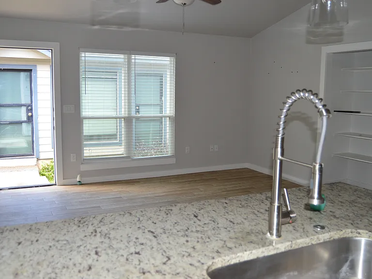 9404 Menchaca Rd — Photo 2