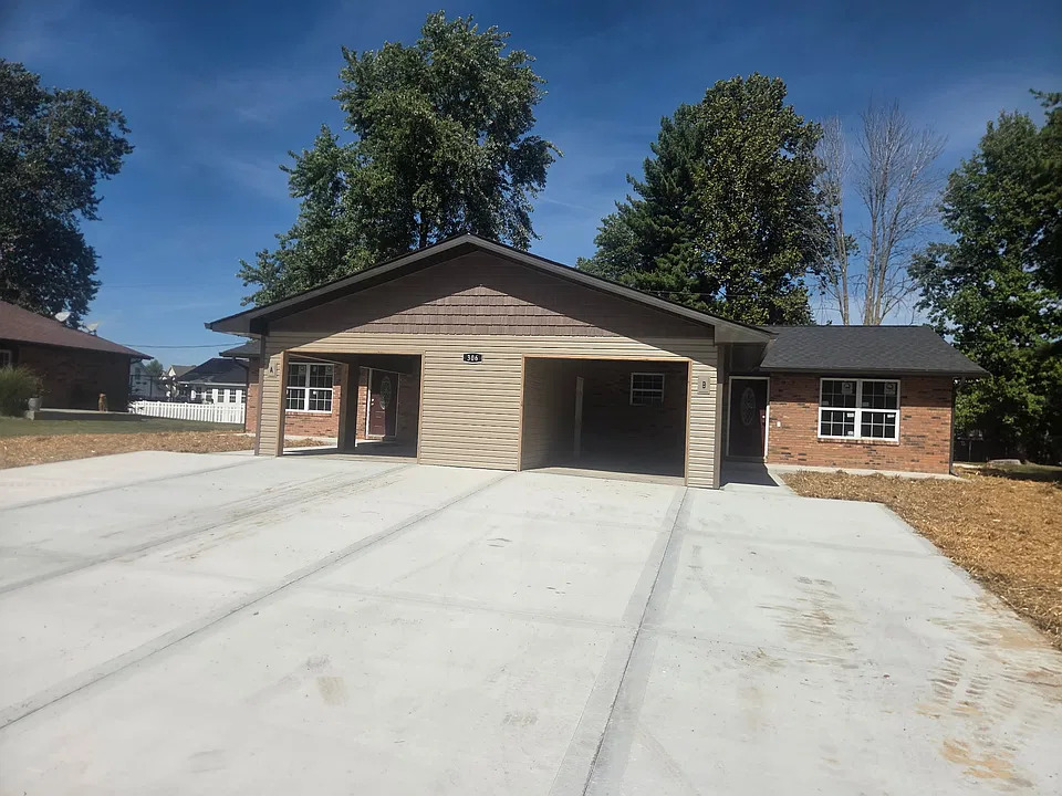 306 Hazel St