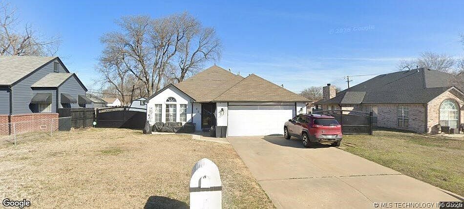 1st image of 431 E Seminole Pl