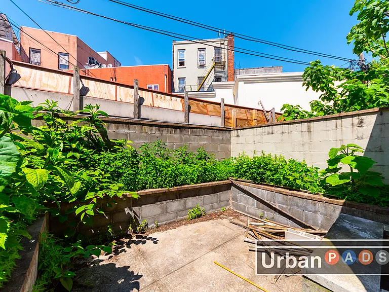 461 Pulaski St #1A — Photo 6