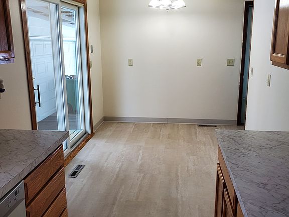 4th image of 4286 Hushen Dr