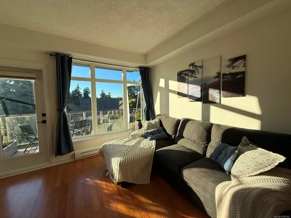 2220 Sooke Rd #304, Colwood, BC V9B 0G9
