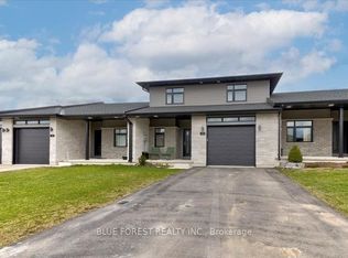 98 Rowe Ave, South Huron, ON N0M 1S1