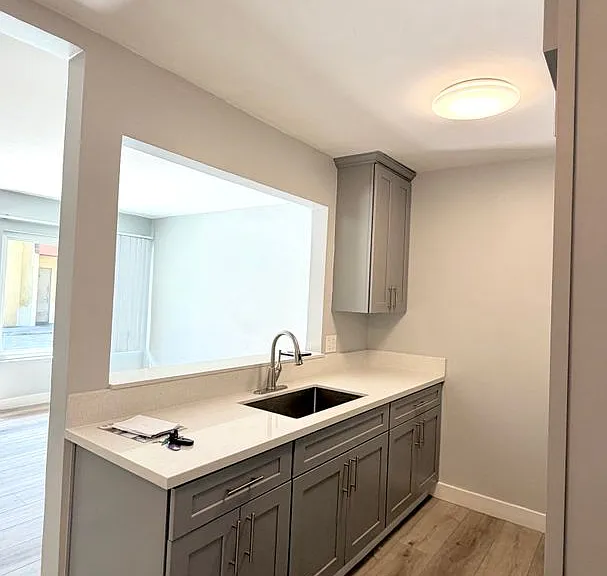 8207 Langdon Ave — Photo 4