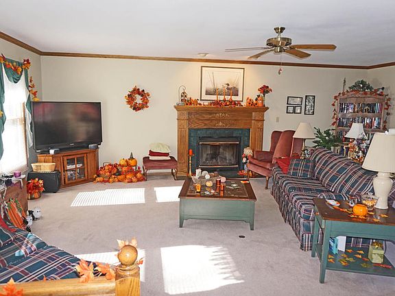 4th image of N55W33169 Terrace Dr