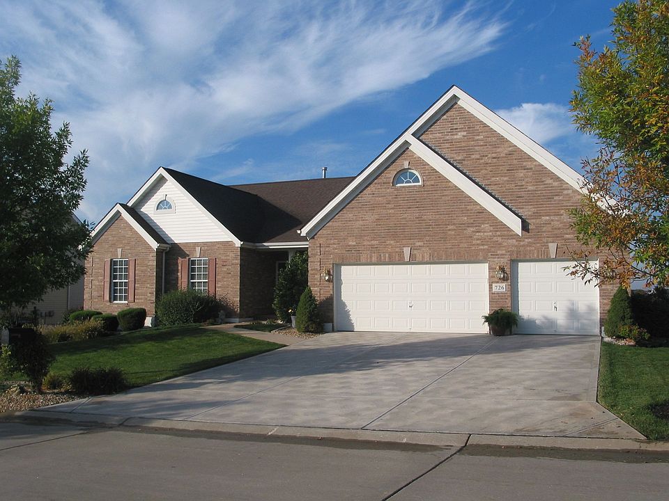 Ranch Front 3 car Garage