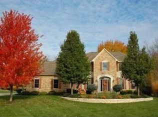 5682 Rocky Shore Dr, Lewis Center, OH 43035