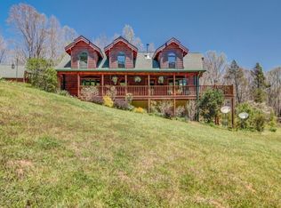 422 Eagle Ridge Rd, Roan Mountain, TN 37687