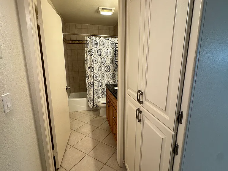 2250 S Beverly Glen Blvd #102 — Photo 11