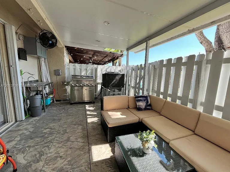 6224 SW 139th Ave — Photo 13