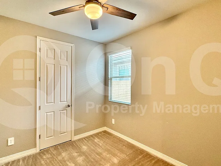 4420 N 202nd Ln — Photo 12
