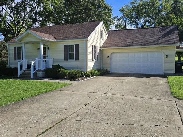 665 Sugar Hollow Rd, Hermitage, PA 16148