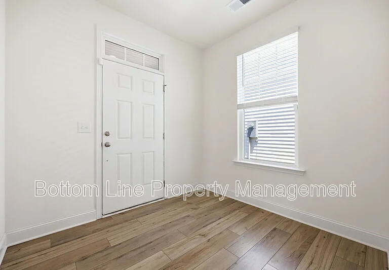 24 Blackthorn Ln — Photo 37