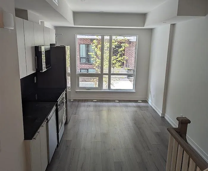 871 Sheppard Ave W #35 — Photo 7