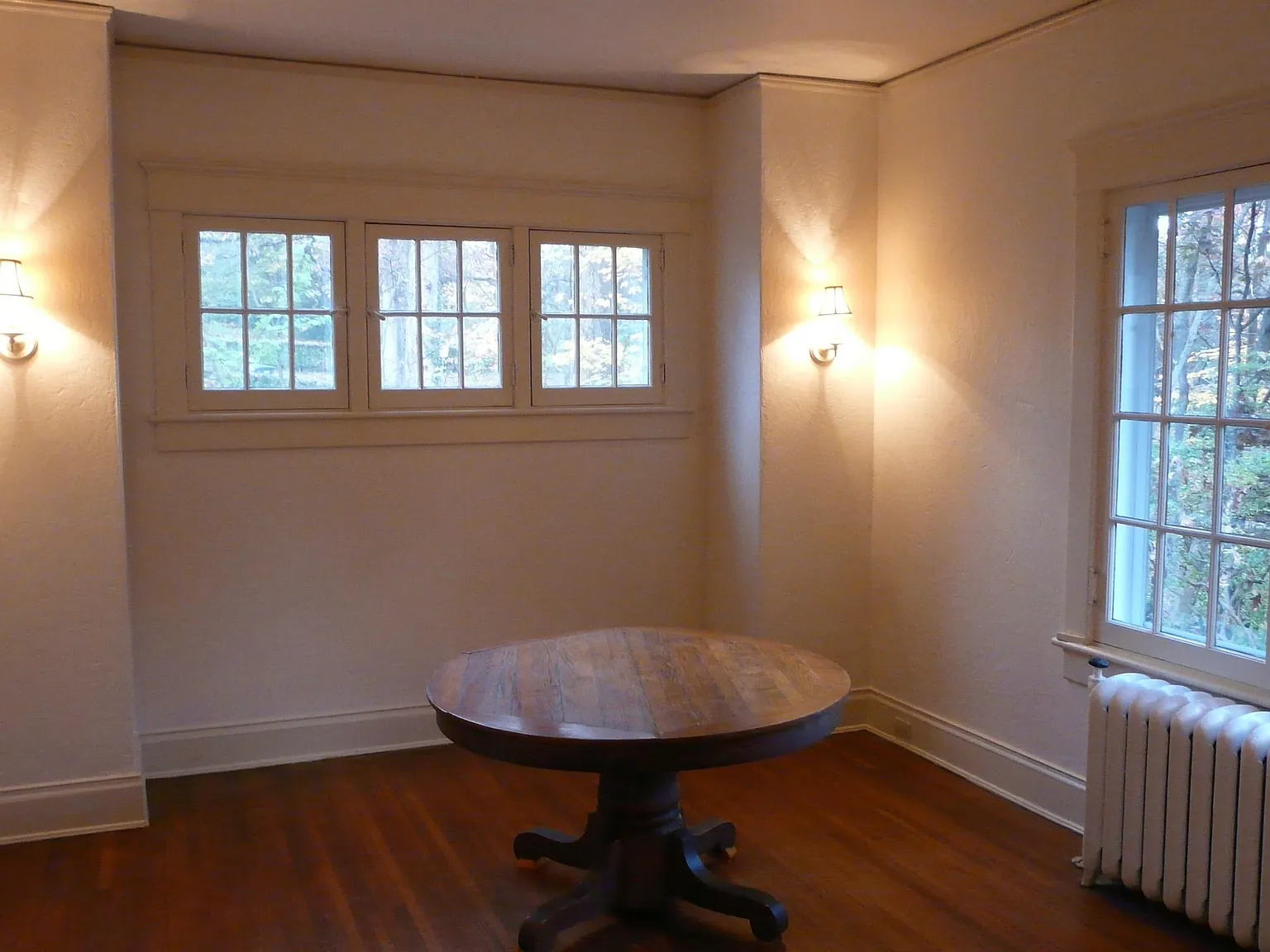 3 bed, 2.0 bath, 2164 sqft, $2,800 — Photo 3
