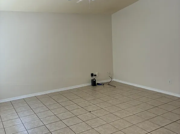 6132 E Quitman St, Bay Saint Louis, MS 39520