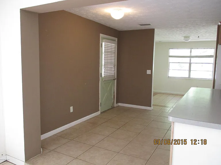 481 Mako Dr — Photo 5