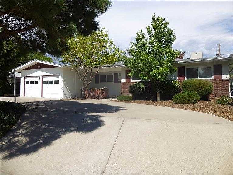 1st image of 1812 Stanford Dr NE