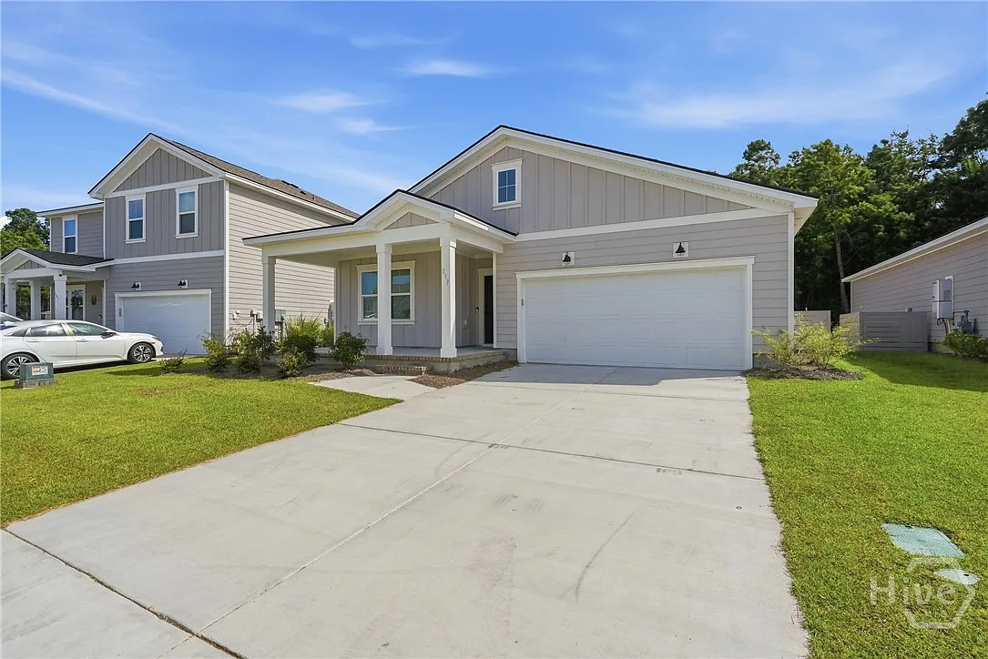 4 bed, 2.0 bath, 1775 sqft, $2,650 — Photo 2