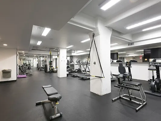 Sold by Sotheby's International Realty | media 35