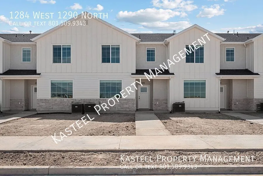Brand-new, Beautiful 3-Bedroom Townhome — Photo 3
