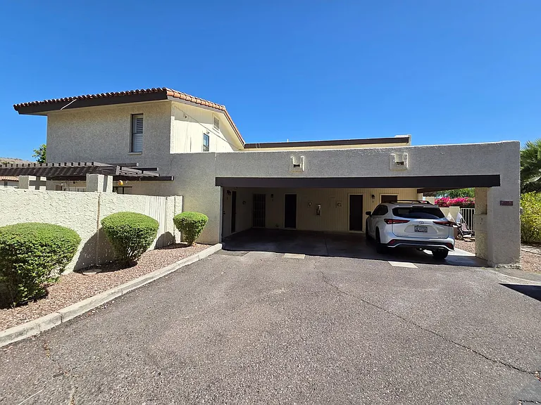 1809 E Frier Dr #2 — Photo 22