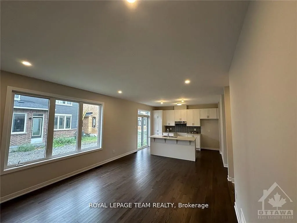 4 bed, $2,950 — Photo 4