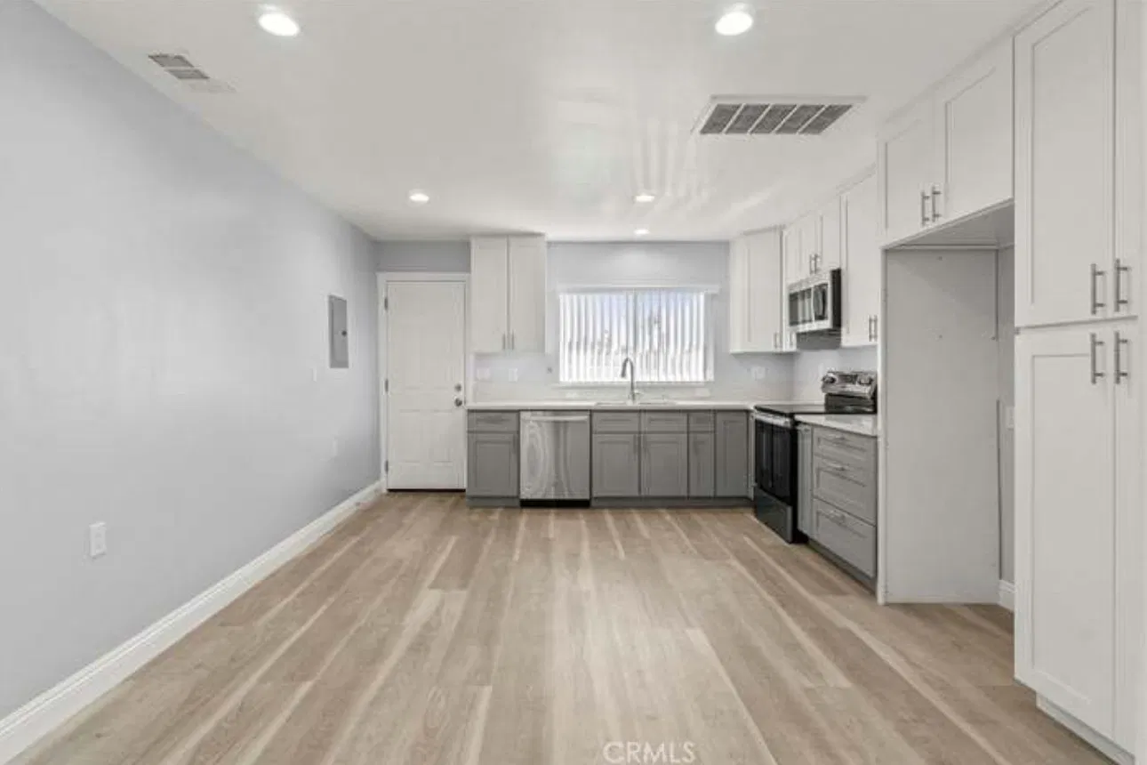 7301 Lennox Ave — Photo 3