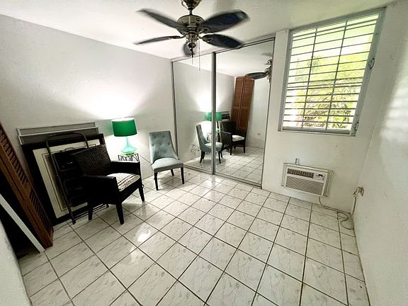 3rd image of 791 Calle Ceciliana Cond Villa Universitaria APT B