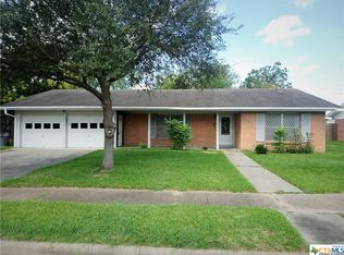 2004 Bon Aire Ave, Victoria, TX 77901