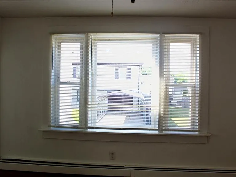 204 Lewis St — Photo 11