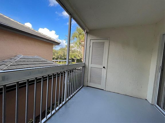 2nd image of 9833 Westview Dr APT 834