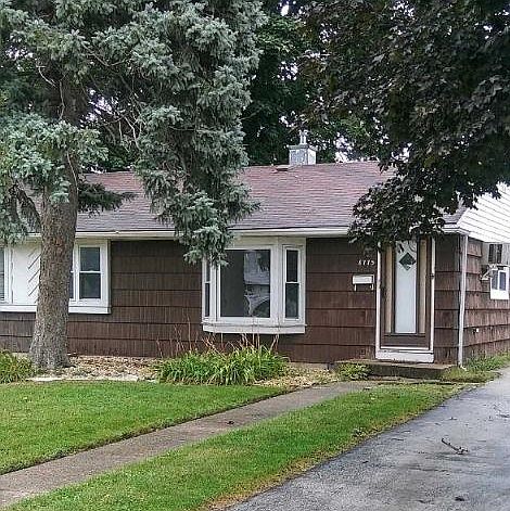 1st image of 8775 S Kolmar Ave