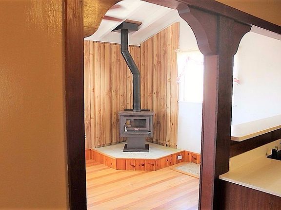 Wood Burning Stove is air tight with zero tolerance per seller.