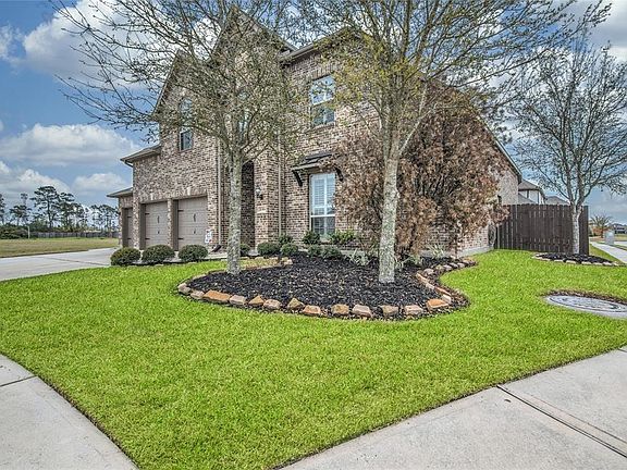 4th image of 21384 Trebuchet Dr