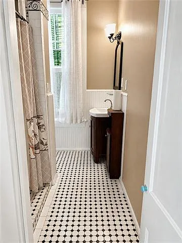 631 Lowerline St — Photo 4