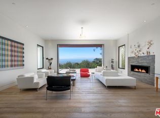 1131 Las Alturas Rd, Santa Barbara, CA 93103