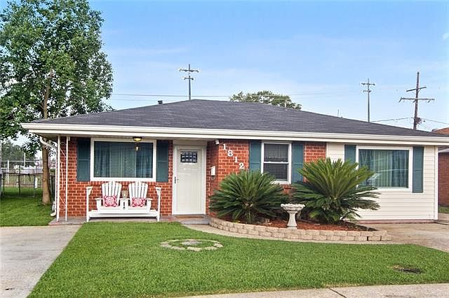 1st image of 1812 Dogwood Dr